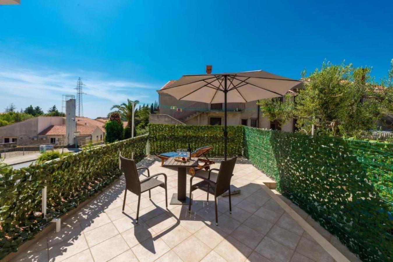 קאבטאט Villa Adria Apartments מראה חיצוני תמונה