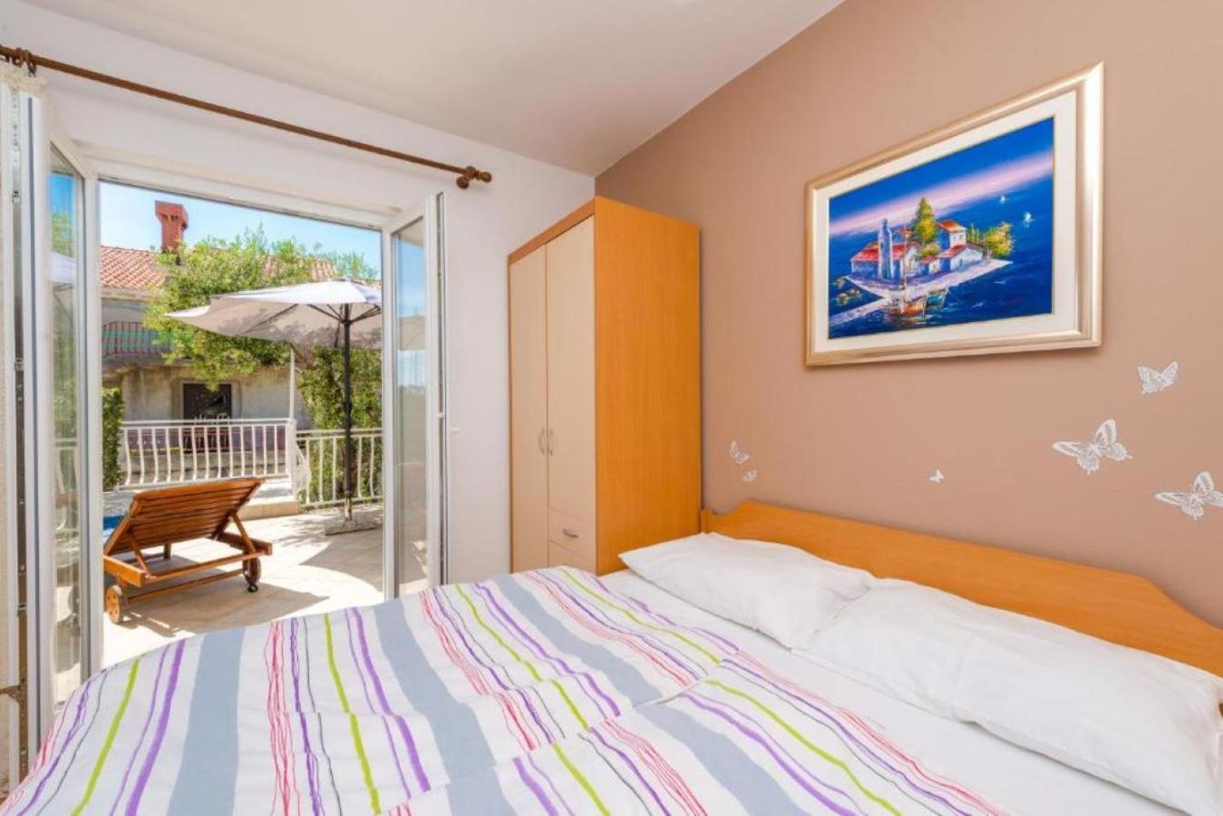 קאבטאט Villa Adria Apartments מראה חיצוני תמונה