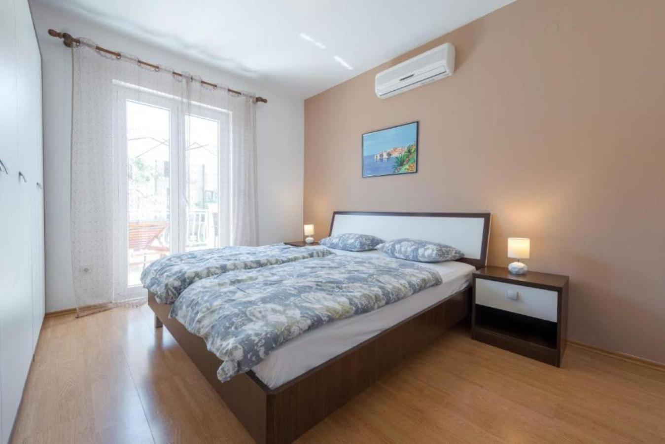 קאבטאט Villa Adria Apartments מראה חיצוני תמונה