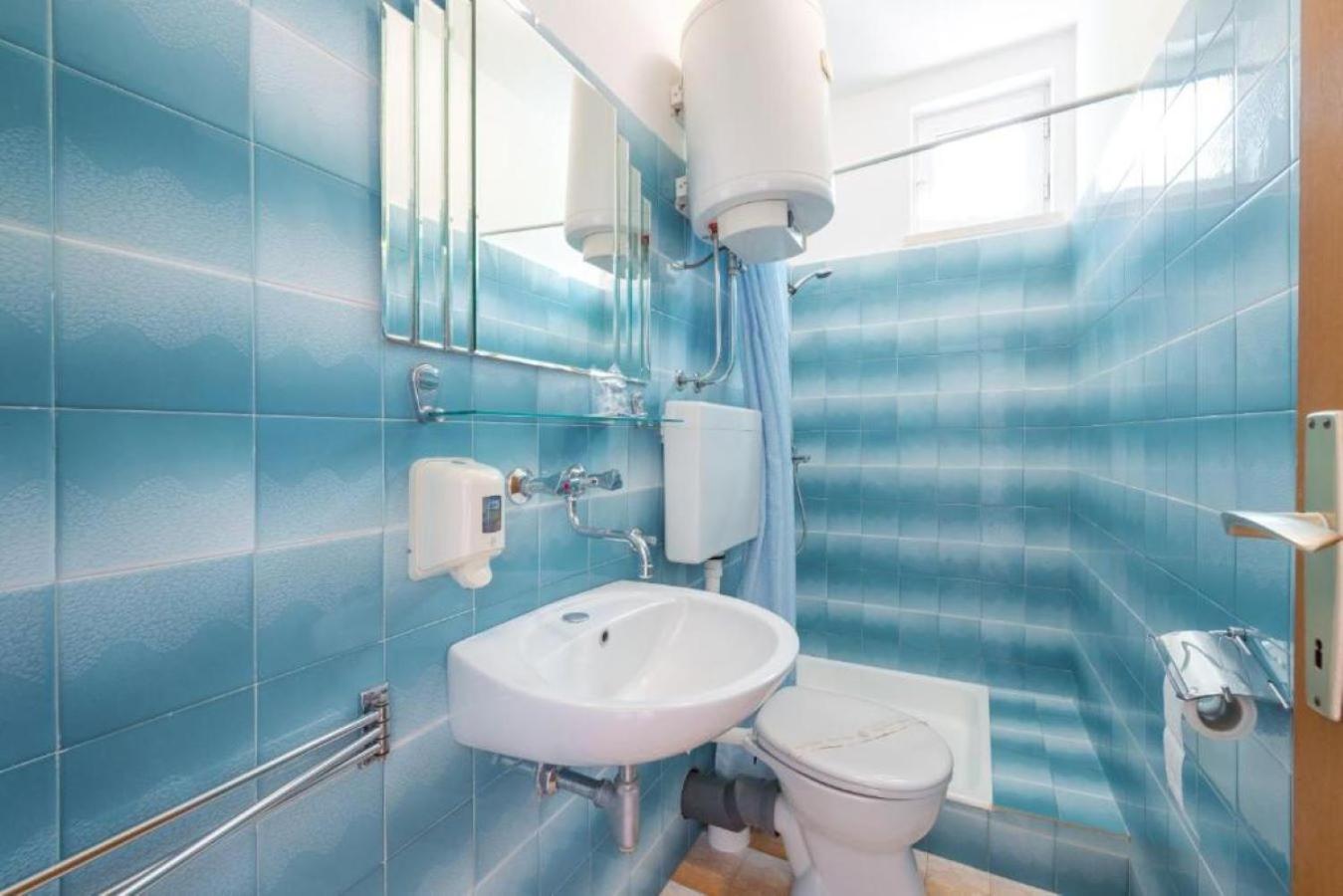 קאבטאט Villa Adria Apartments מראה חיצוני תמונה