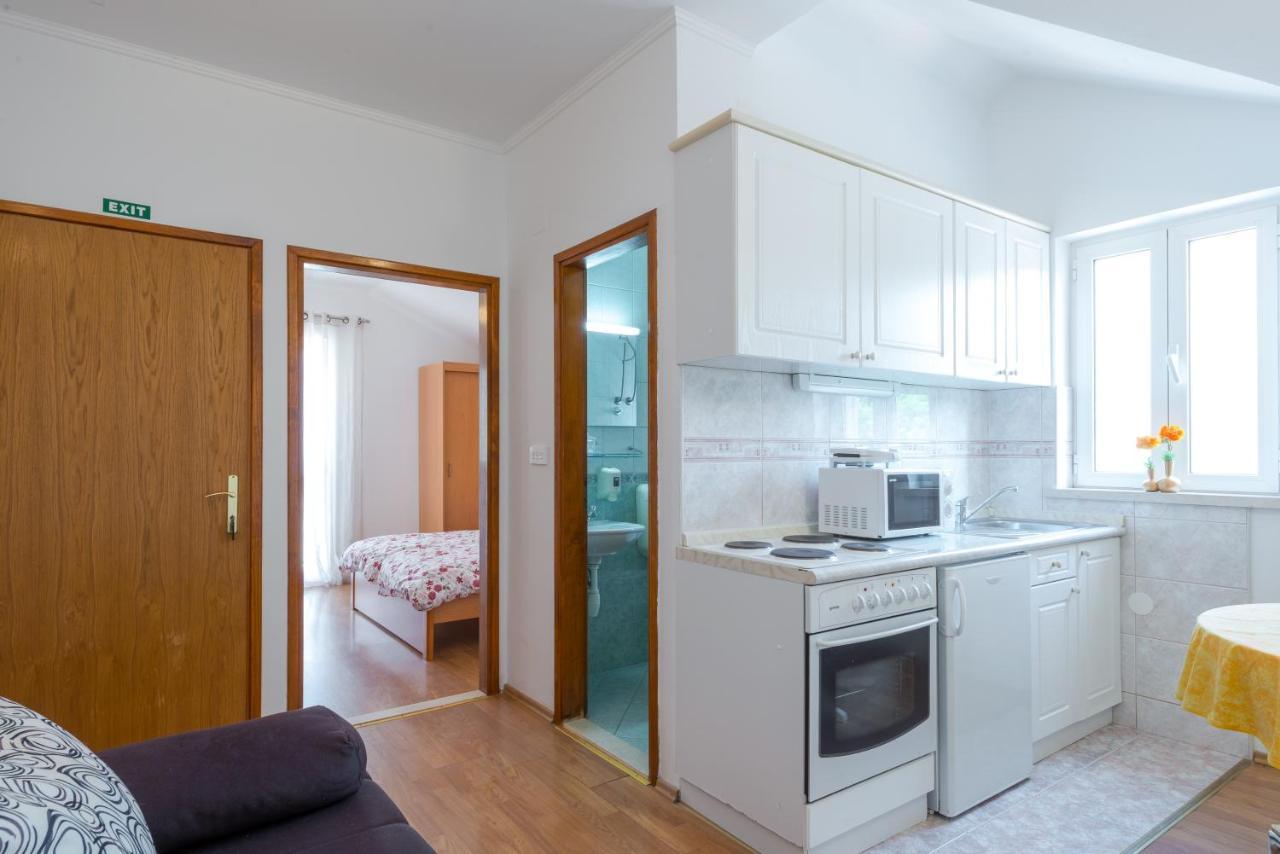 קאבטאט Villa Adria Apartments מראה חיצוני תמונה