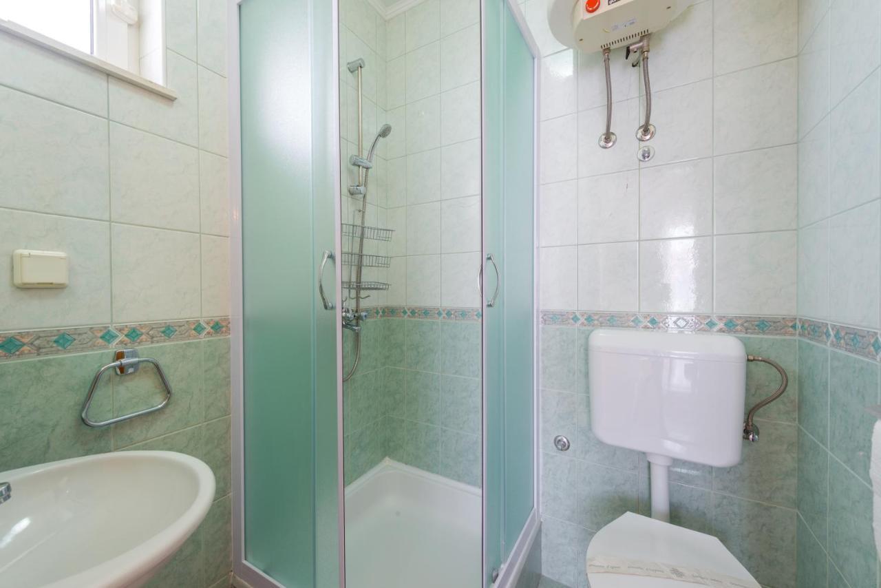 קאבטאט Villa Adria Apartments מראה חיצוני תמונה