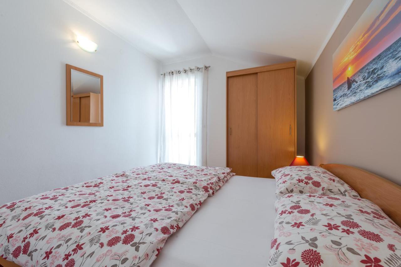 קאבטאט Villa Adria Apartments מראה חיצוני תמונה