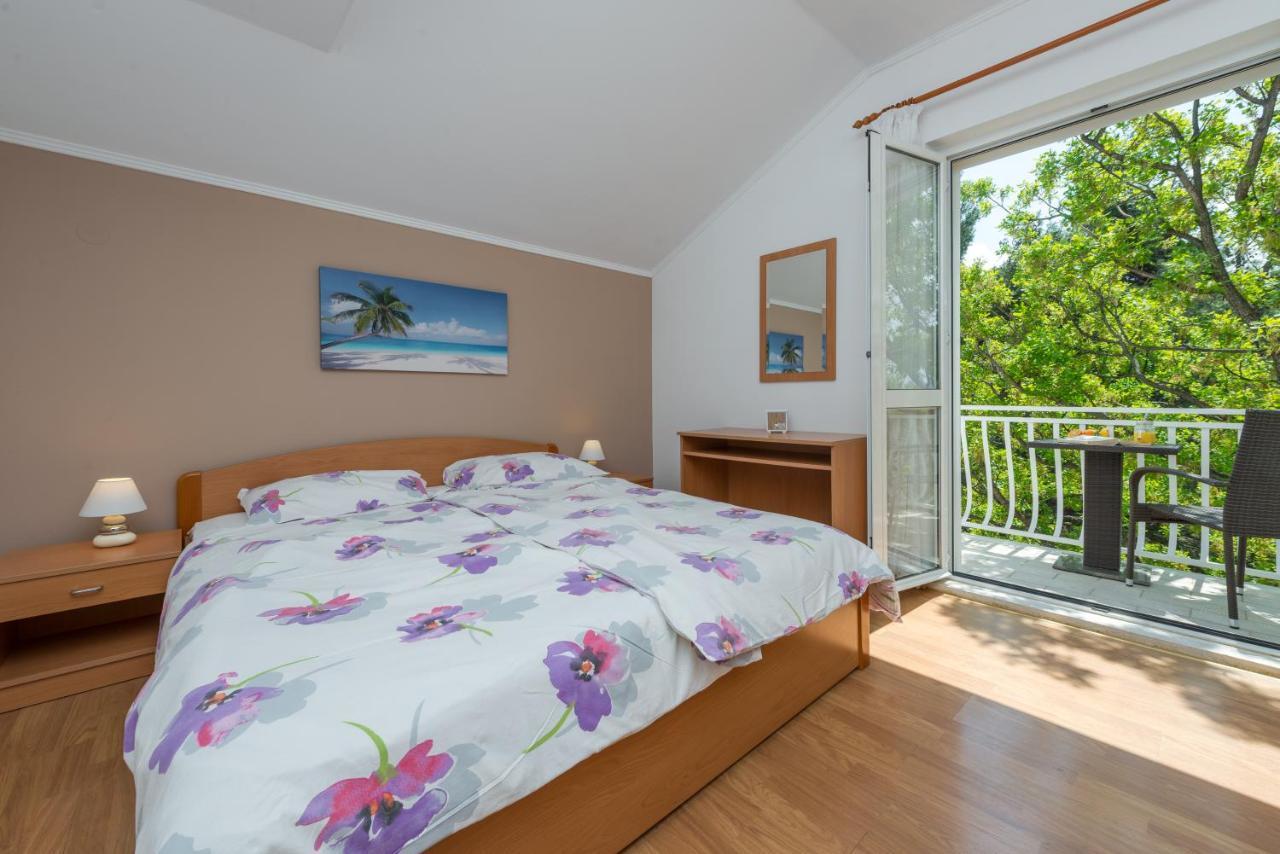 קאבטאט Villa Adria Apartments מראה חיצוני תמונה