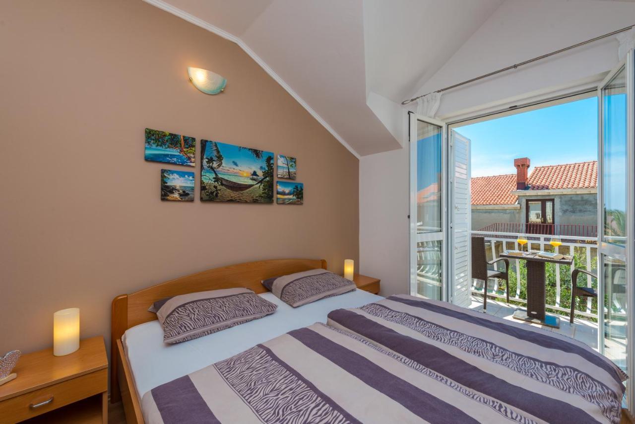 קאבטאט Villa Adria Apartments מראה חיצוני תמונה