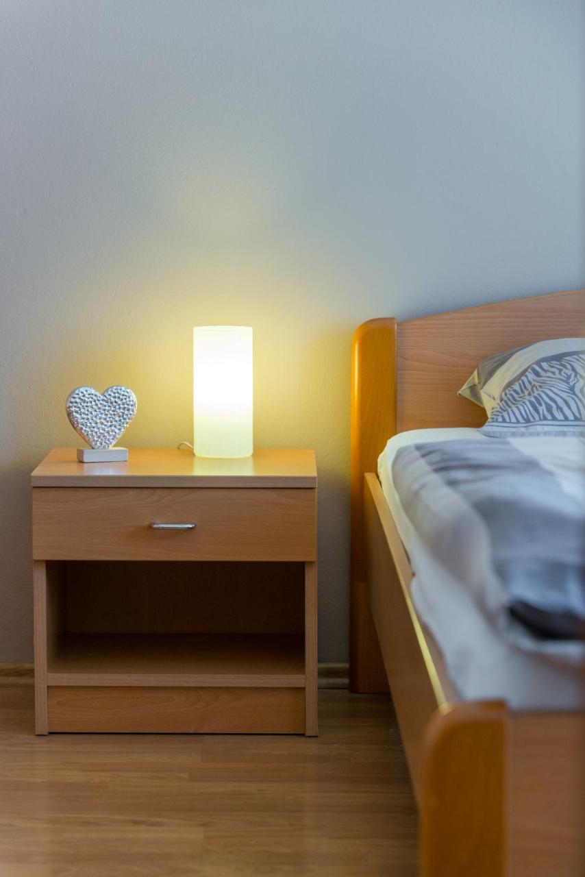 קאבטאט Villa Adria Apartments מראה חיצוני תמונה